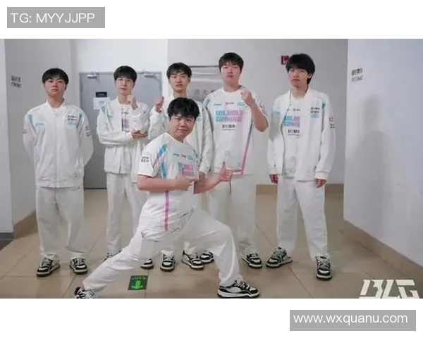 聚焦英雄联盟JDG战队个人能力分析与S15赛季电竞表现探讨